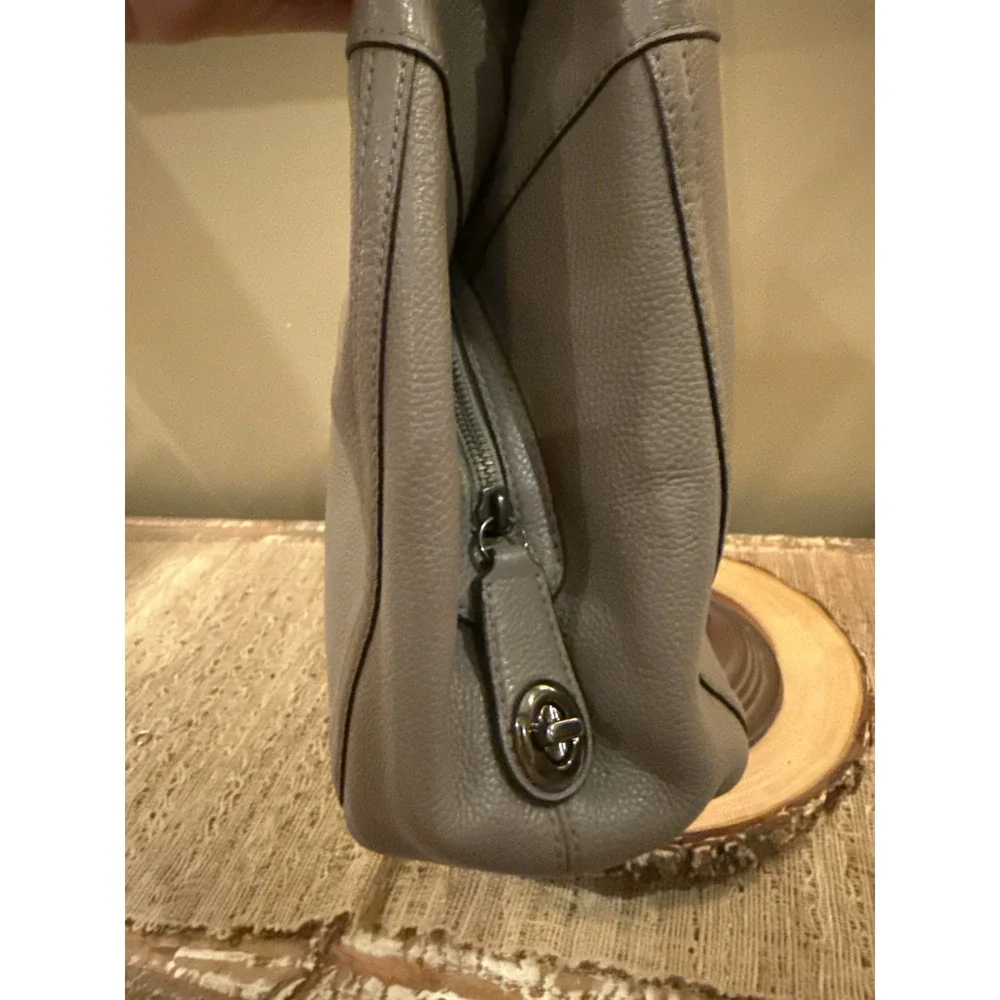 COACH Edie Grey Pebbled Leather Turnlock Shoulder Hand Bag Purse 3‎ Compartment - Picture 13 of 14